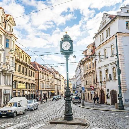 Bright Studio Close To Charles Bridge And Prague Castle Apartment Exterior photo