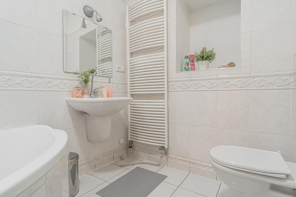 Bright Studio Close To Charles Bridge And Prague Castle Apartment Exterior photo