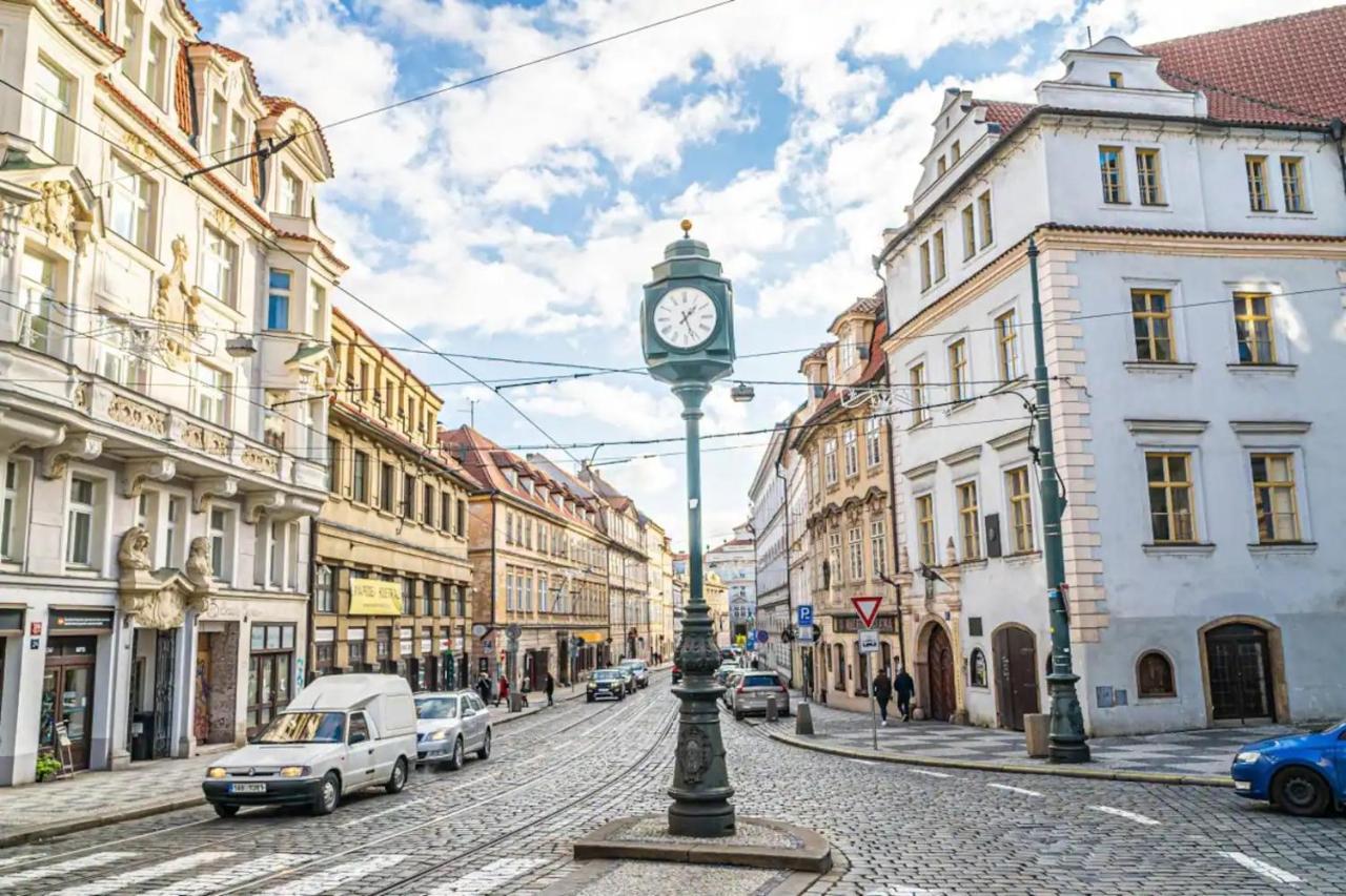 Bright Studio Close To Charles Bridge And Prague Castle Apartment Exterior photo